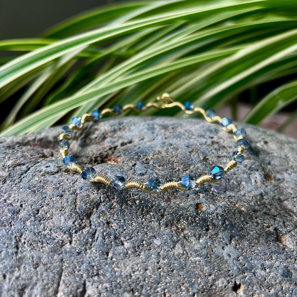Handmade Gold Wire Glass Bead Bangle