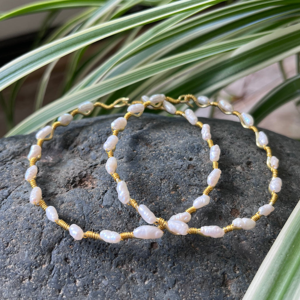Handmade Gold Wire Pearl Bangle