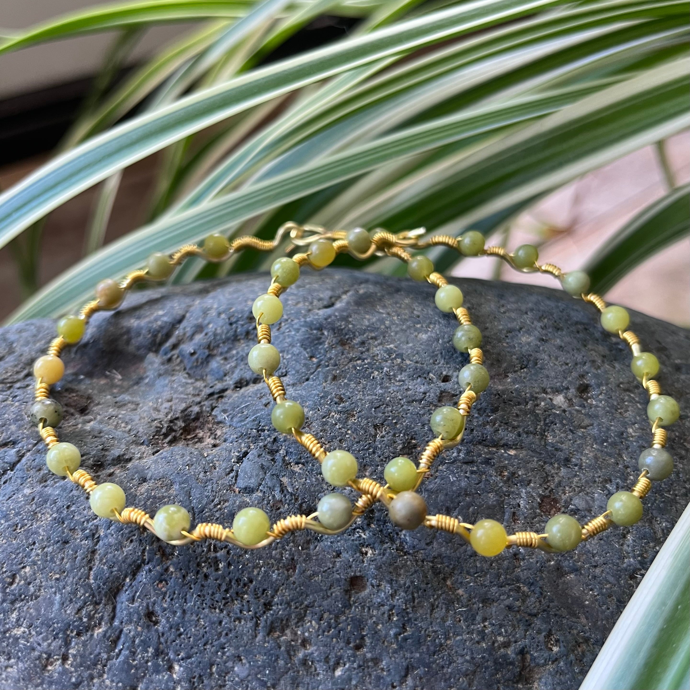 Handmade Gold Wire Canadian Jade Bangle