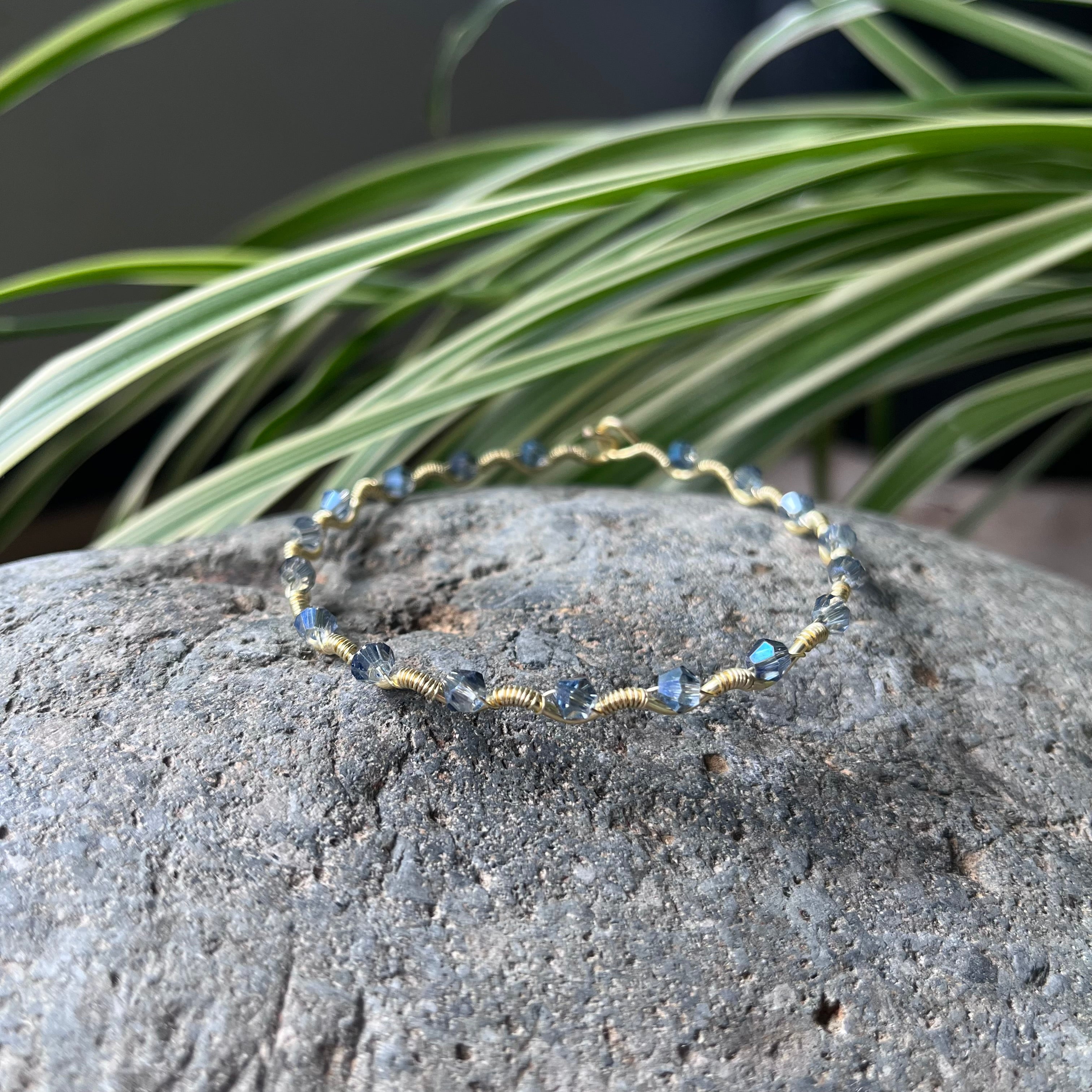 Handmade Gold Wire Glass Bead Bangle