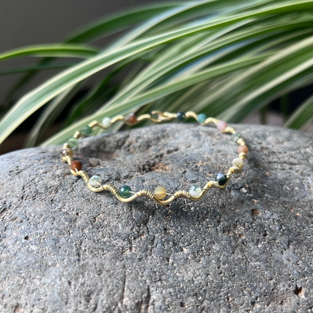 Handmade Gold Wire Indian Agate Bangle
